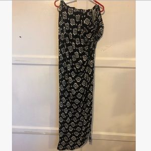 G by Guess Skirt with high slit leg.